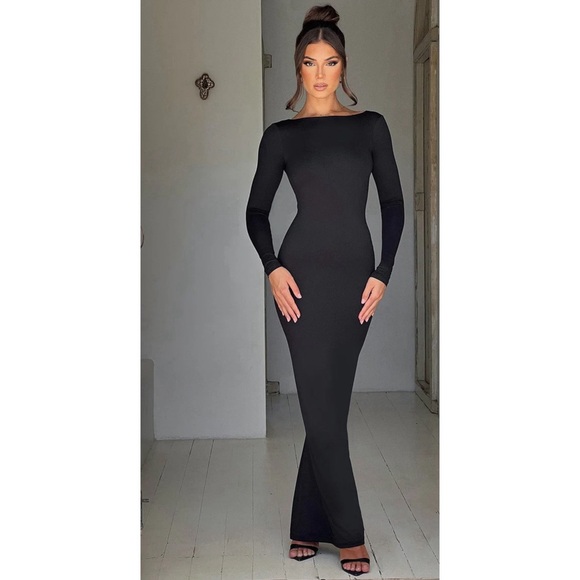 babyboo Dresses & Skirts - Elegant Black Long-Sleeve Maxi Dress